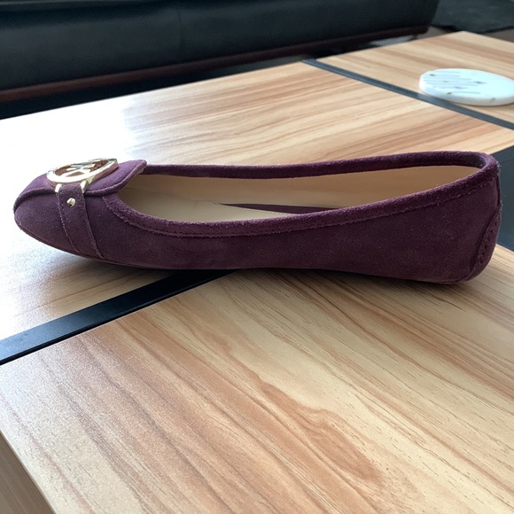 Michael Kors shoe - Picture 7 of 12